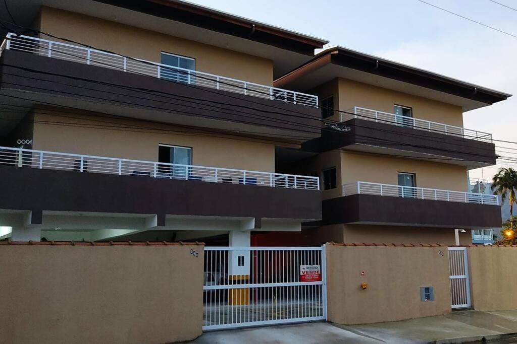 Apartamento de 2 Quartos